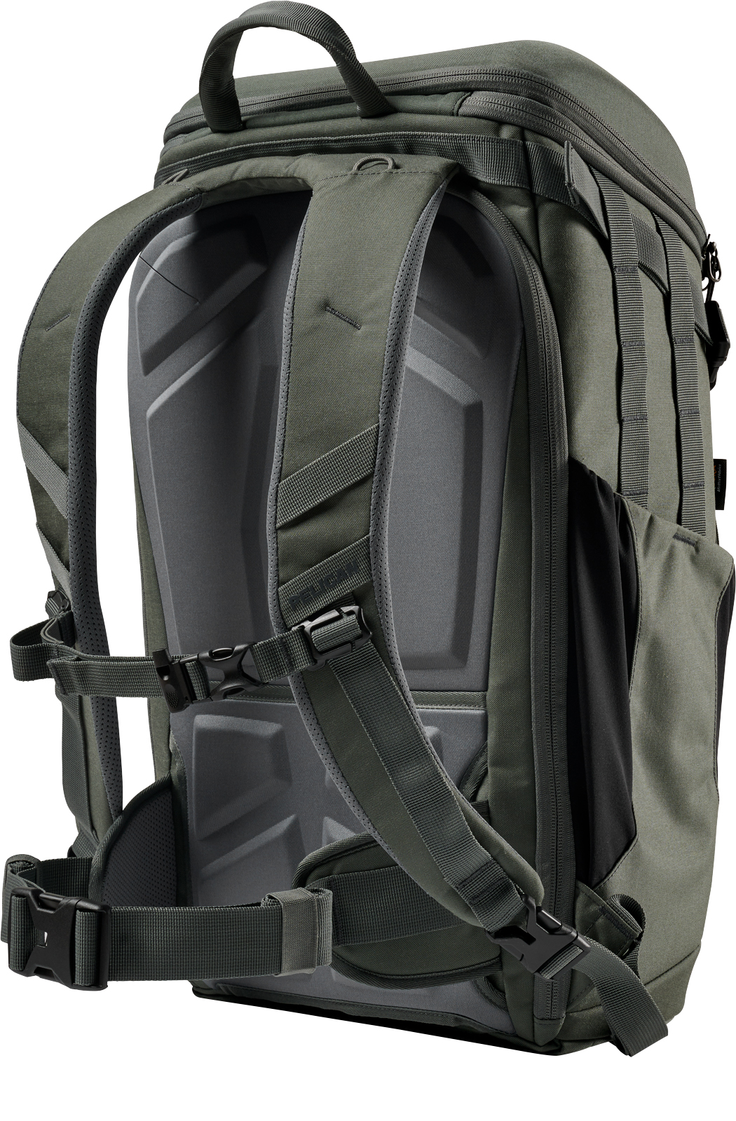 PEL_35L_CP_BACK_ ANGLE_med